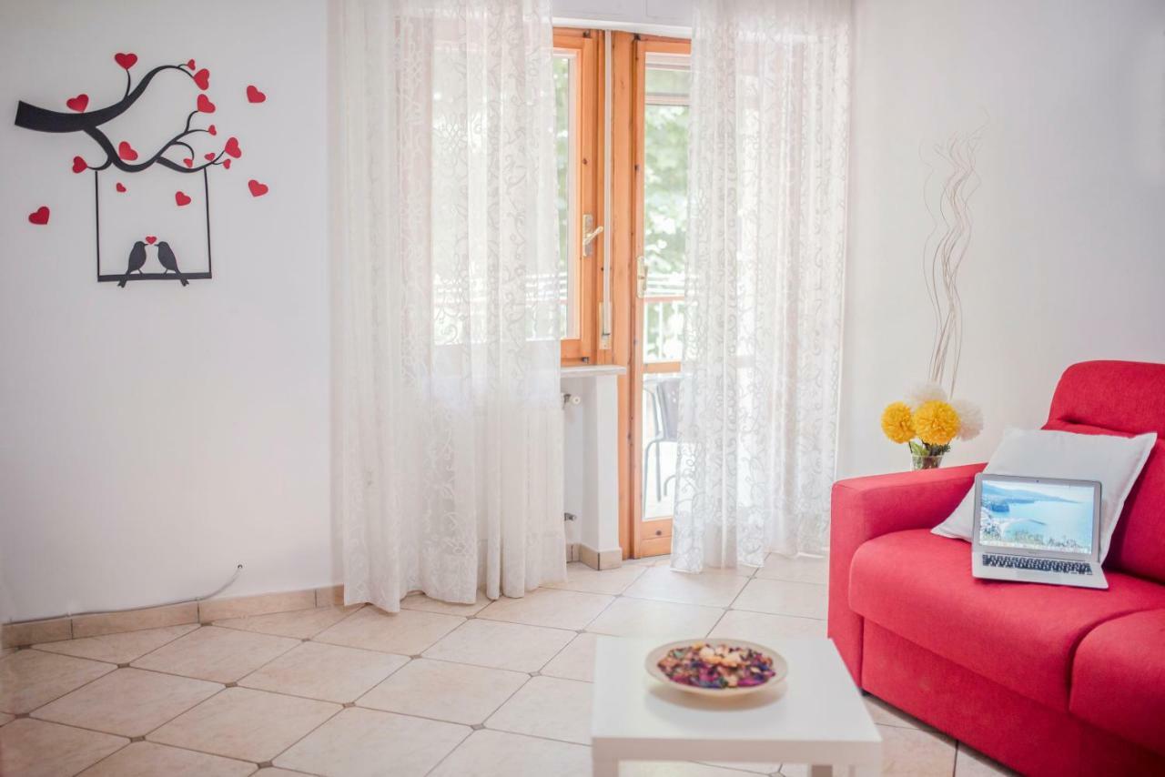 Pretty House Sorrento Villa ปิอาโนดิซอร์เรนโต ภายนอก รูปภาพ